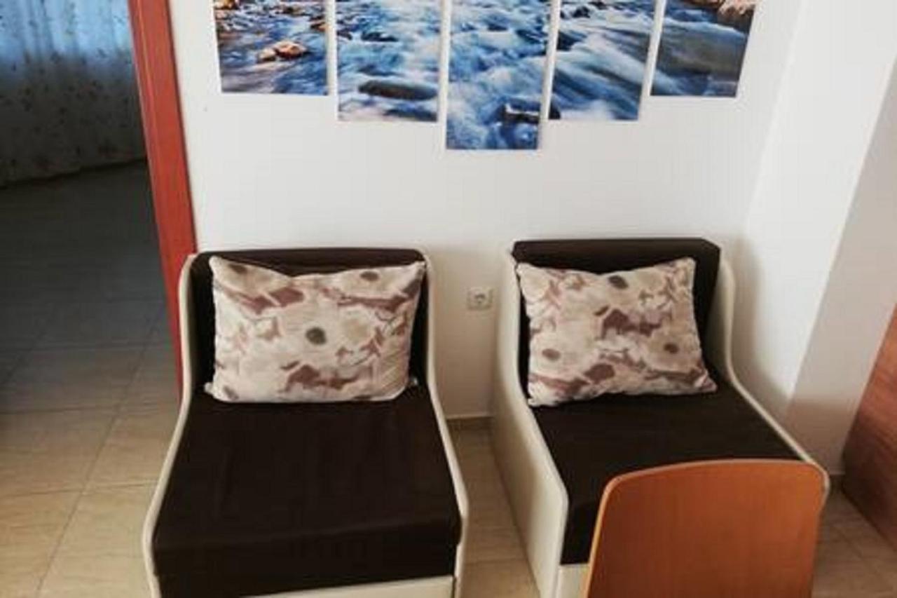 Yves 2 Bed Apart At Sun Village Sunny Beach Not Far Away From The Sea Eksteriør billede