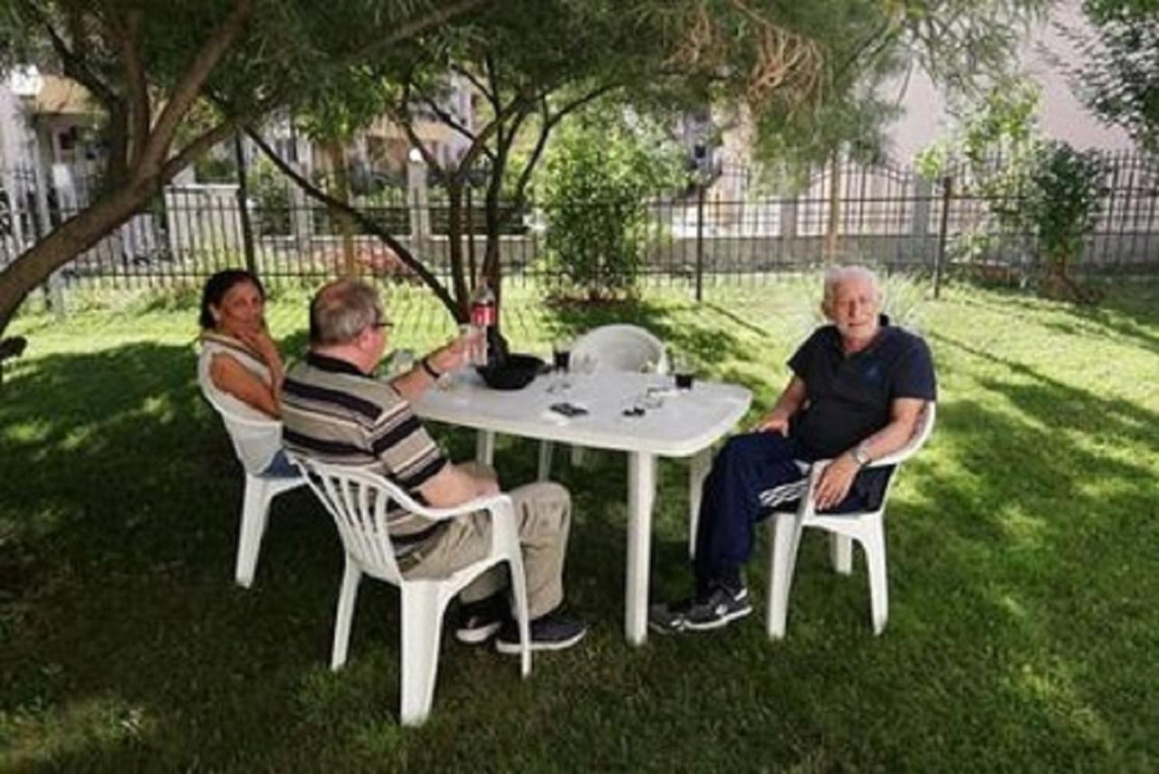 Yves 2 Bed Apart At Sun Village Sunny Beach Not Far Away From The Sea Eksteriør billede