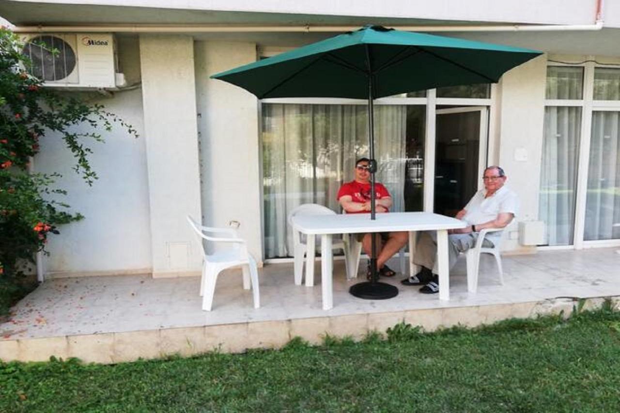 Yves 2 Bed Apart At Sun Village Sunny Beach Not Far Away From The Sea Eksteriør billede