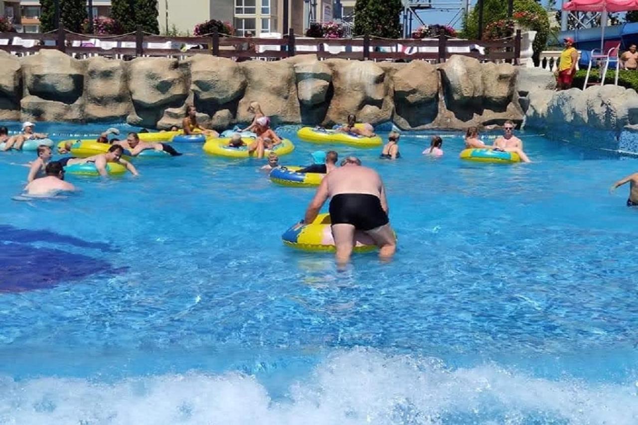Yves 2 Bed Apart At Sun Village Sunny Beach Not Far Away From The Sea Eksteriør billede